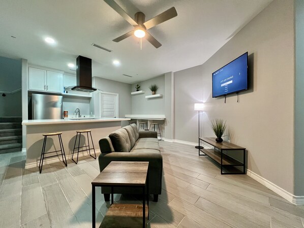 Main Area with Fully Functional Kitchen