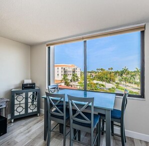 16-web-or-mls-Dining Room 3