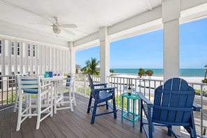Enjoy panoramic Gulf views!