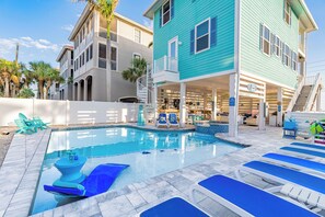 Splash & Relax Zone