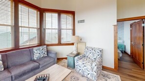 Couch, Furniture, Indoors, Living Room, Home Decor