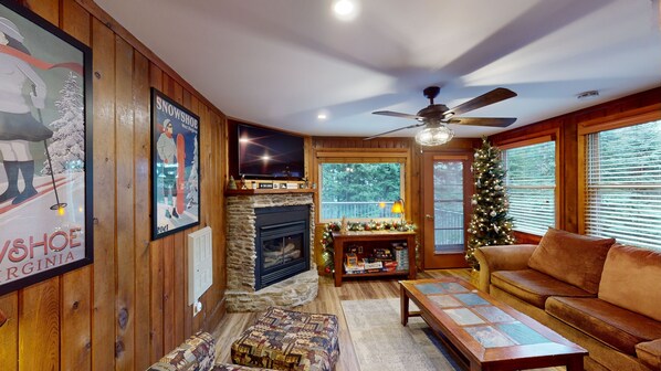Furniture, Indoors, Living Room, Couch, Coffee Table