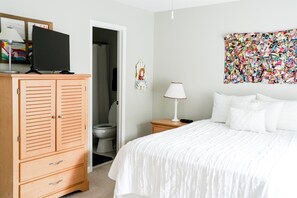 Queen Bedroom