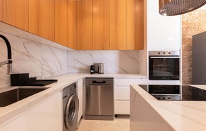Fully Equipped Kitchen!
