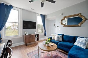 Living Room: Cozy, art deco living room