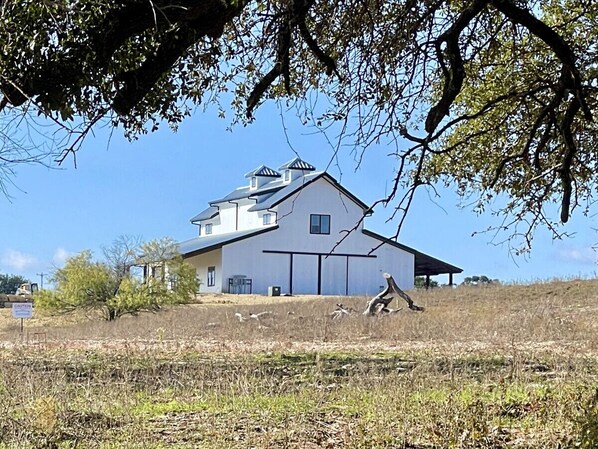 Event Barn - bunkhouse on 2nd floor