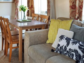 Dining Area | Lake View, Cirencester