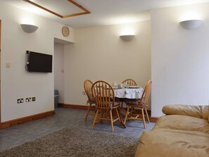 Living room/dining room | The Granary - Donative Holiday Cottages, Warton, near Tamworth
