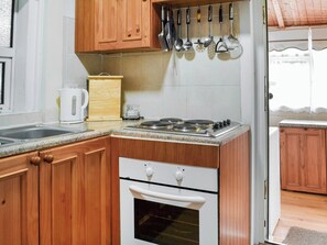 Kitchen | Lauralee Villa, Bridlington