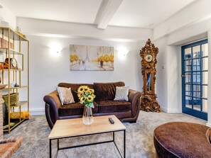 Living area | The Pantiles, Chesterfield