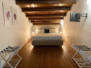 Bedroom - upper floor 