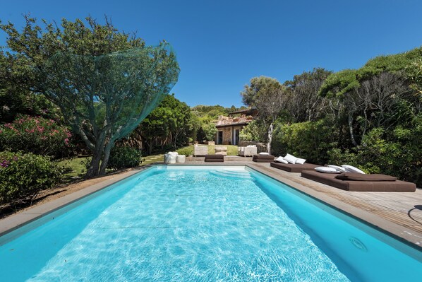 Private pool
