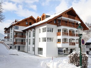 Außenseite Ferienhaus [Winter]