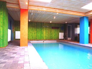 Schwimmbad des Ferienhauses