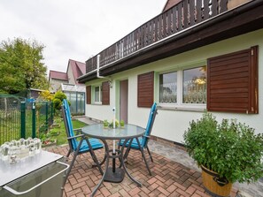 Außenseite Ferienhaus [Sommer]