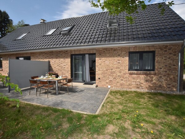 Holiday Home Exterior [summer]