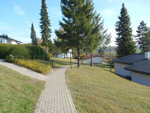 Surroundings [summer] (1-5 km)