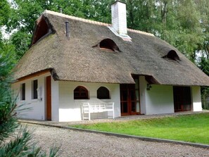 Außenseite Ferienhaus [Sommer]