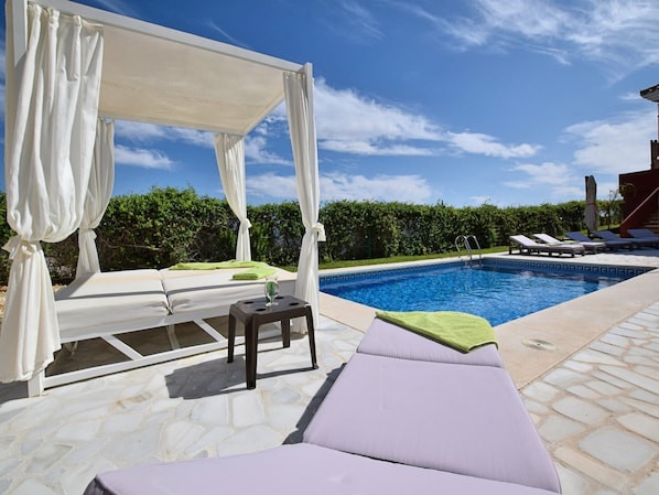 Holiday Home Swimming Pool