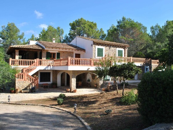 Holiday Home Exterior [summer]