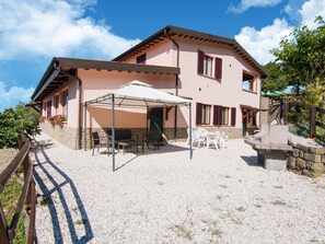 Außenseite Ferienhaus [Sommer]