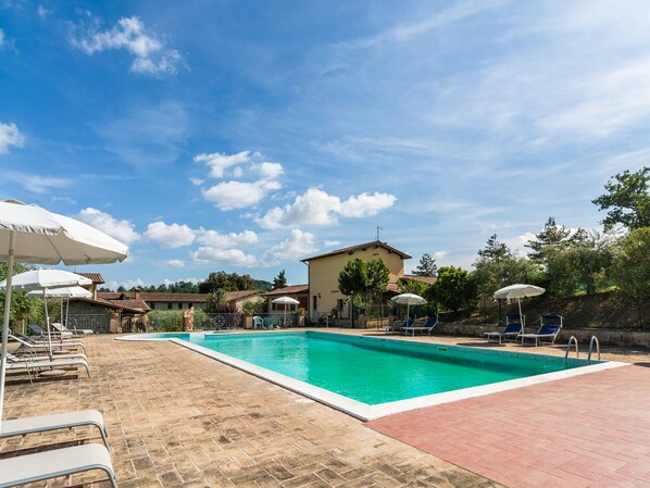 Holiday Home Swimming Pool