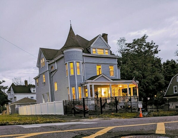Front of House View