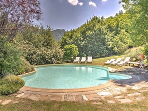 Holiday Home Swimming Pool