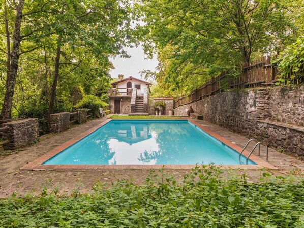 Holiday Home Swimming Pool