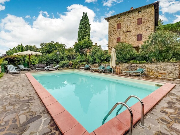 Holiday Home Swimming Pool