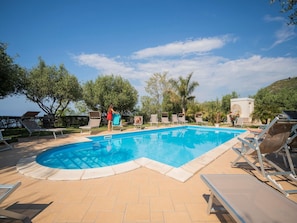 Schwimmbad des Ferienhauses