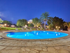 Schwimmbad des Ferienhauses