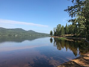 Vue de la maison de vacances [été]