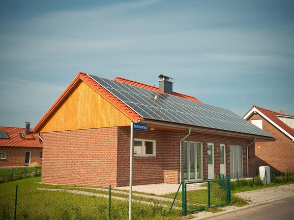Holiday Home Exterior [summer]