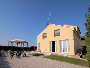 Holiday Home Exterior [summer]