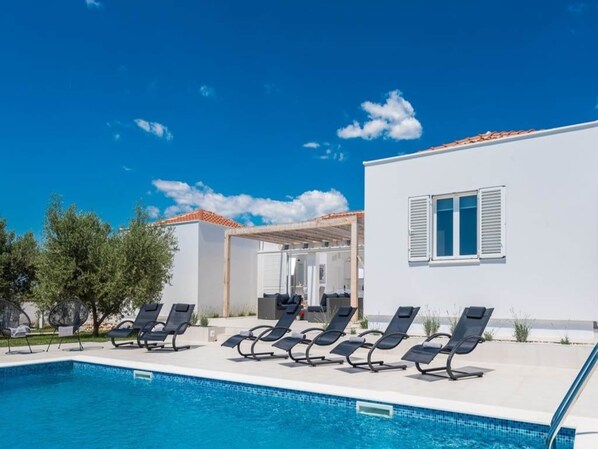 Extérieur maison de vacances [été]