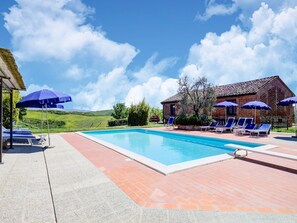 Holiday Home Swimming Pool