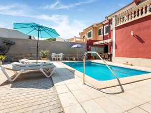 Holiday Home Swimming Pool