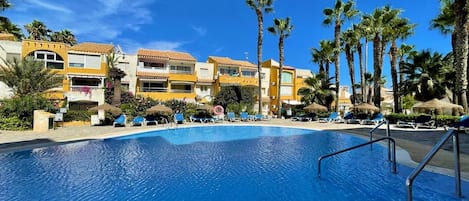 Piscine maison de vacances