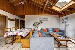 Living-dining room