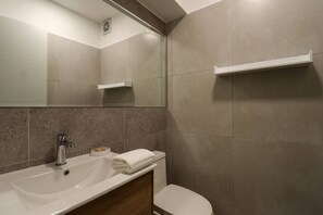 Modern bathroom