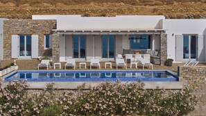 With an abundance of al fresco activities in which to immerse yourself.