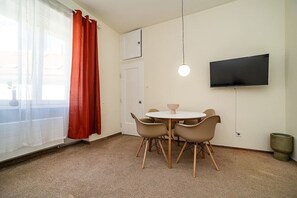 dining area and tv