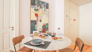 Enjoy your homemade meals next to your loved ones in this spacious dining area #modern #comfort