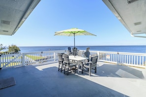 Top Level Soundfront Deck