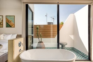 In room bathtub