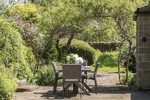 The Old Potting Shed, Egton, near Whitby: Pretty south and north facing gardens both at the front and rear of the cottage