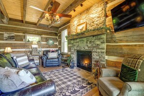 Living Room | Free WiFi | Smart TV | Gas Fireplace | 1st Floor
