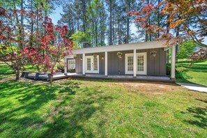 Cottage B- Front view.