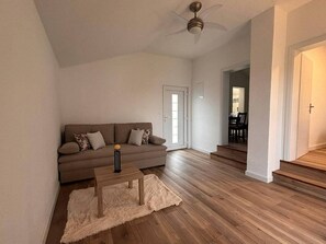 Living room 2